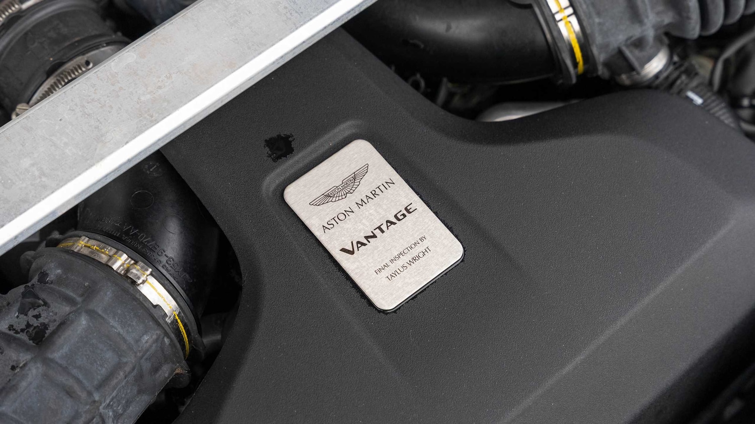 Used Aston Martin Vantage 2019 for sale - 76889795: Photo 32