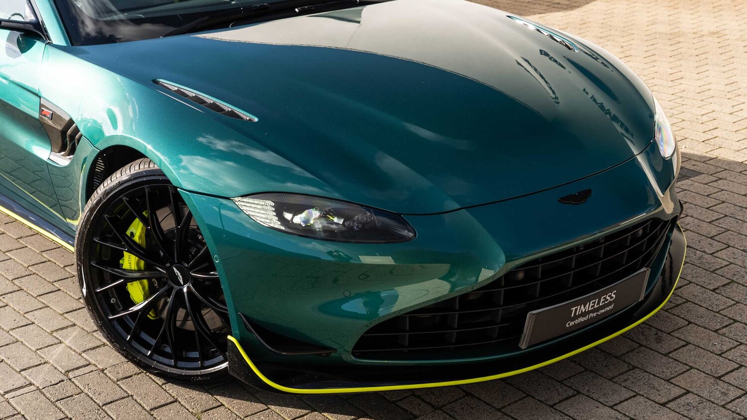 Used Aston Martin Vantage 2021 for sale - 77914149: Photo 18