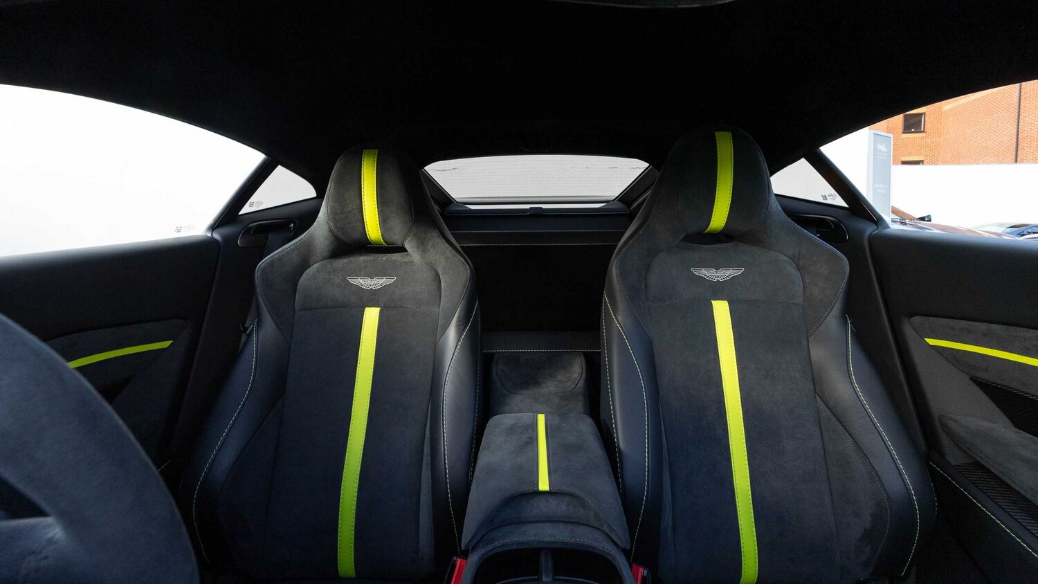 Used Aston Martin Vantage 2021 for sale - 77914149: Photo 25