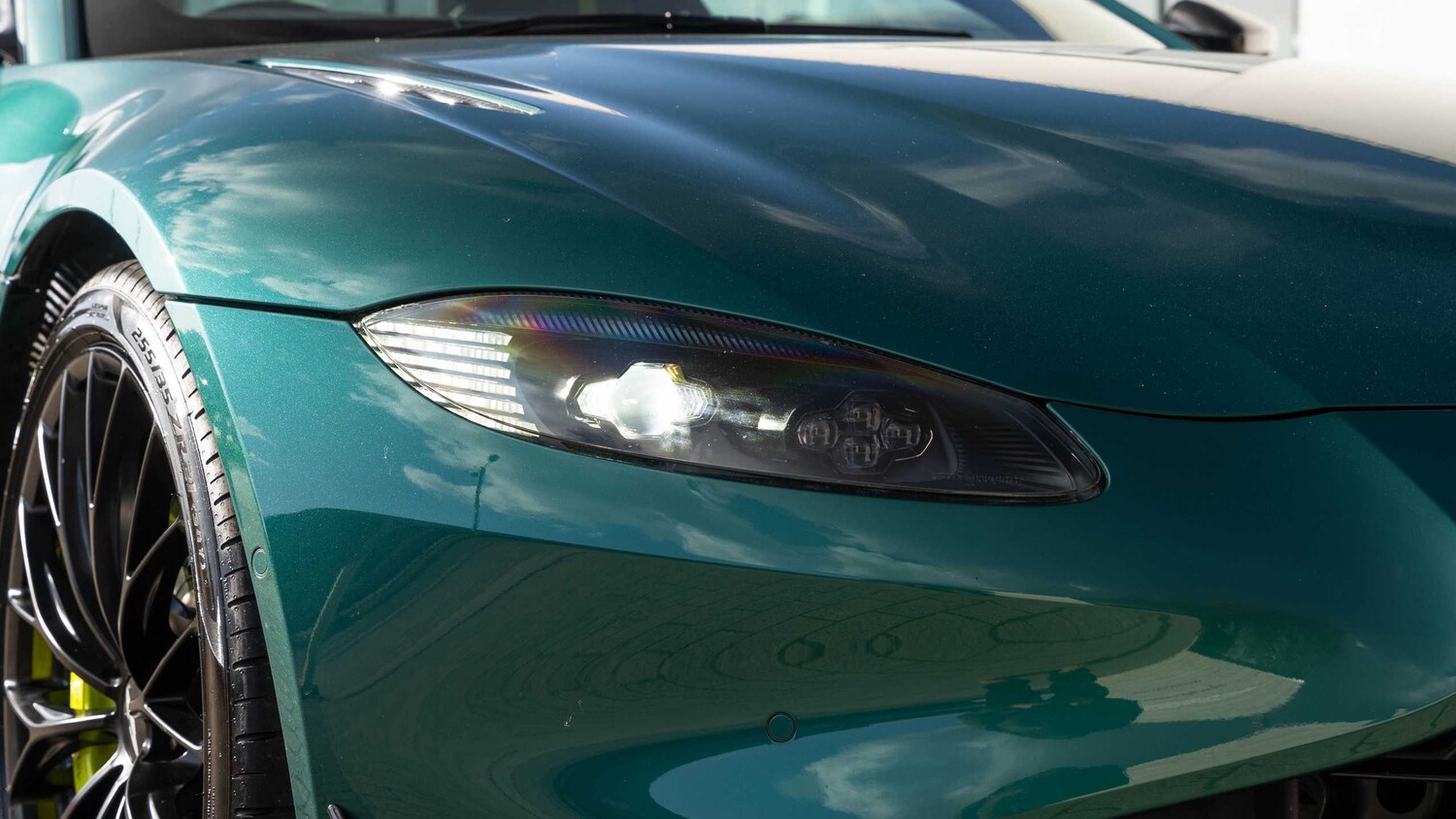 Used Aston Martin Vantage 2021 for sale - 77914149: Photo 26