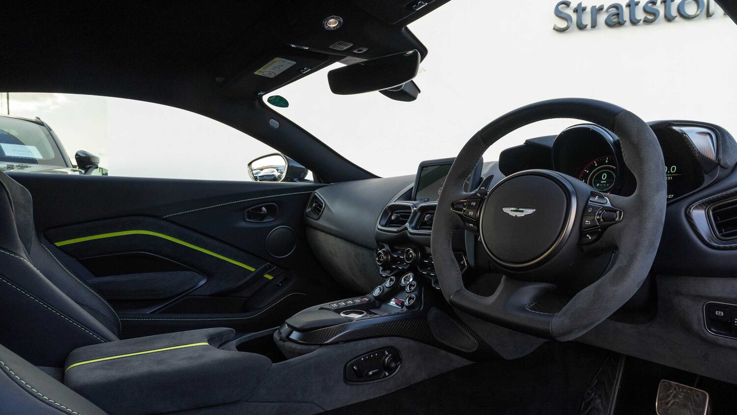 Used Aston Martin Vantage 2021 for sale - 77914149: Photo 31