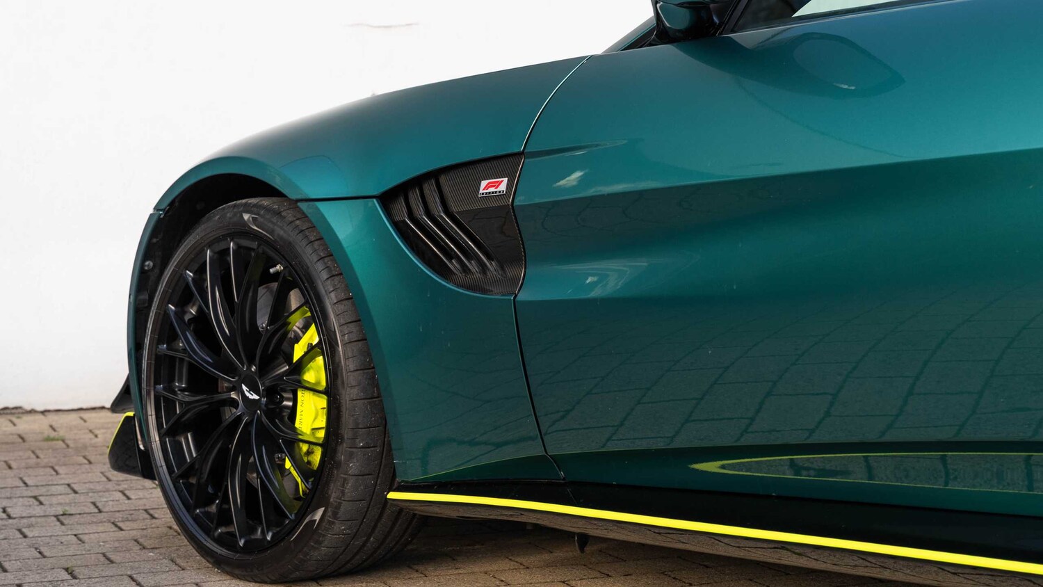 Used Aston Martin Vantage 2021 for sale - 77914149: Photo 8