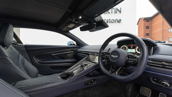 Used Aston Martin V8 2024 for sale - 75218713: Photo 3