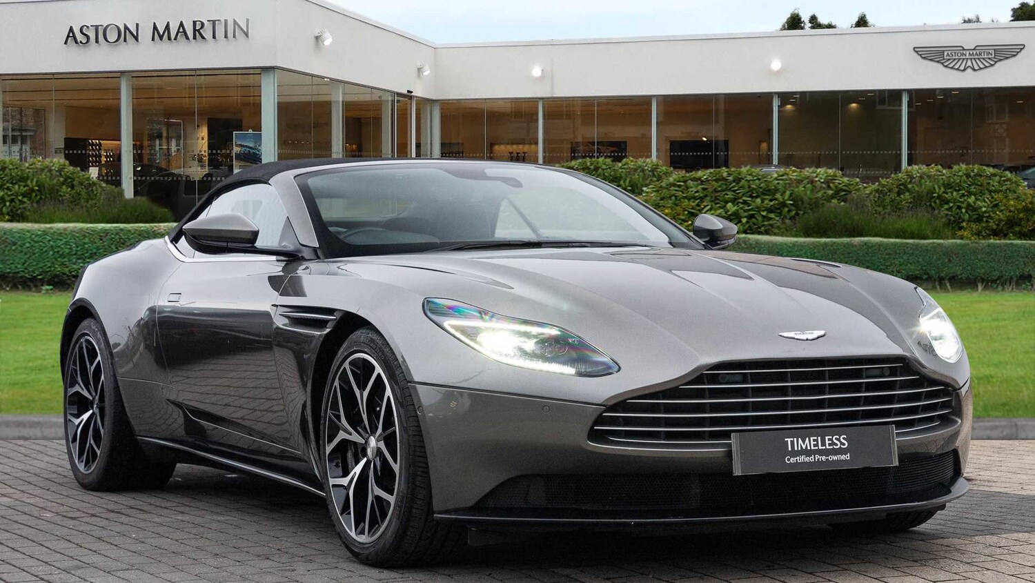 Used Aston Martin DB11 2019 for sale - 77373836: Photo 13