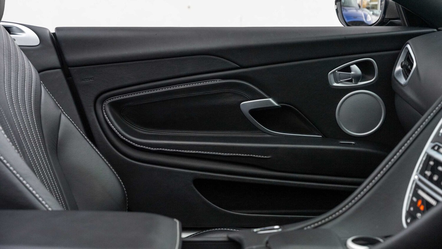 Used Aston Martin DB11 2019 for sale - 77373836: Photo 20