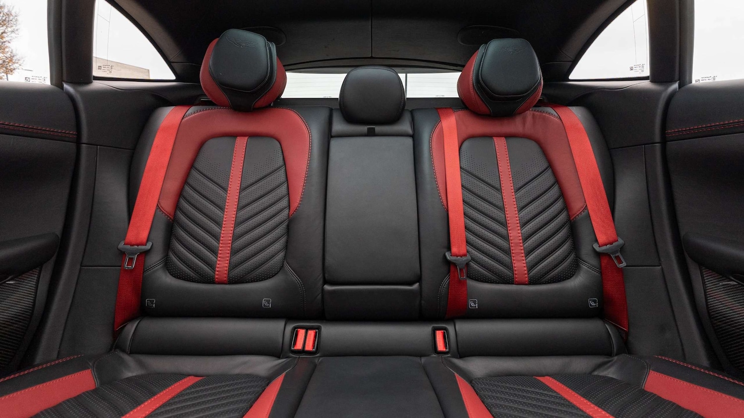 Used Aston Martin DBX 2022 for sale - 76624593: Photo 21