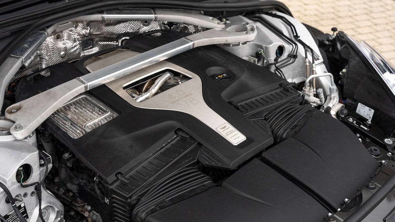 Used Aston Martin DBX 2022 for sale - 76624593: Photo 33