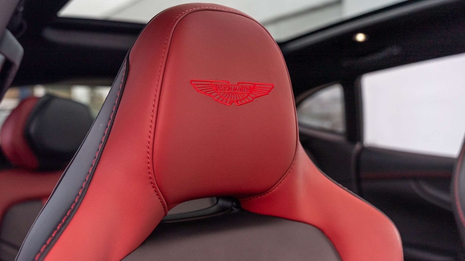 Used Aston Martin DBX 2022 for sale - 76624593: Photo 5