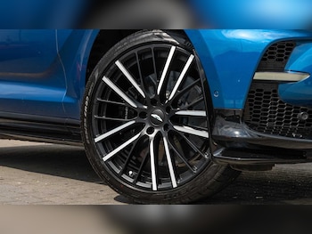 Used Aston Martin DBX 2023 for sale - 75218224: Photo