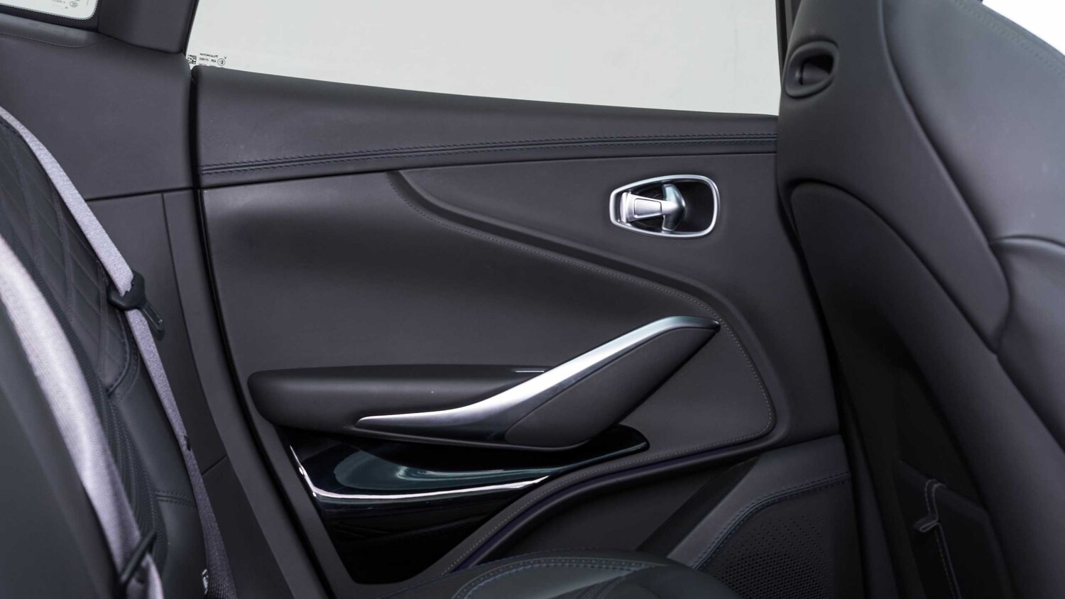 Used Aston Martin DBX for sale - 78089695: Photo 15