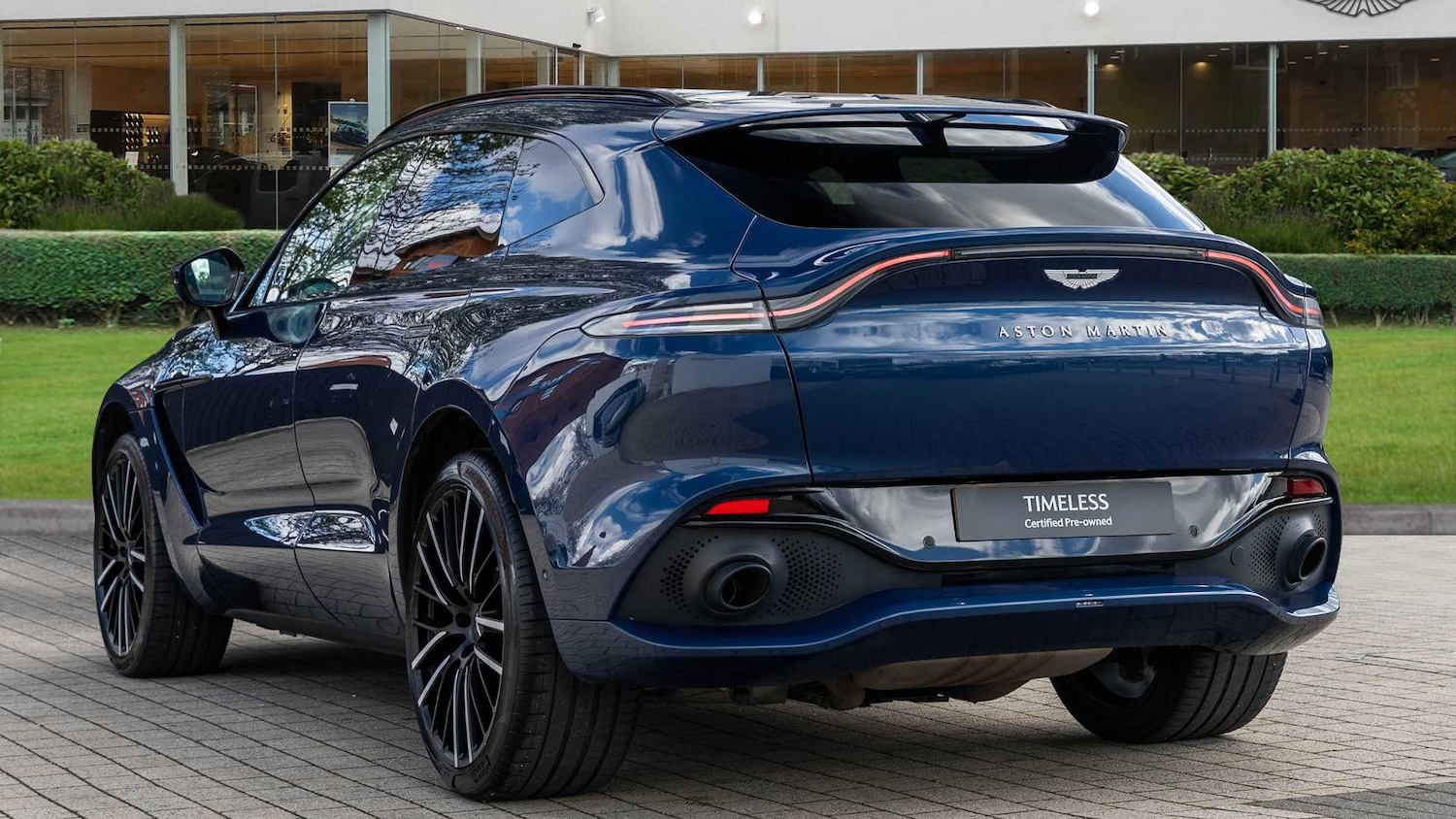 Used Aston Martin DBX for sale - 78089695: Photo 2