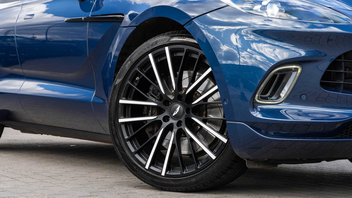 Used Aston Martin DBX for sale - 78089695: Photo 22