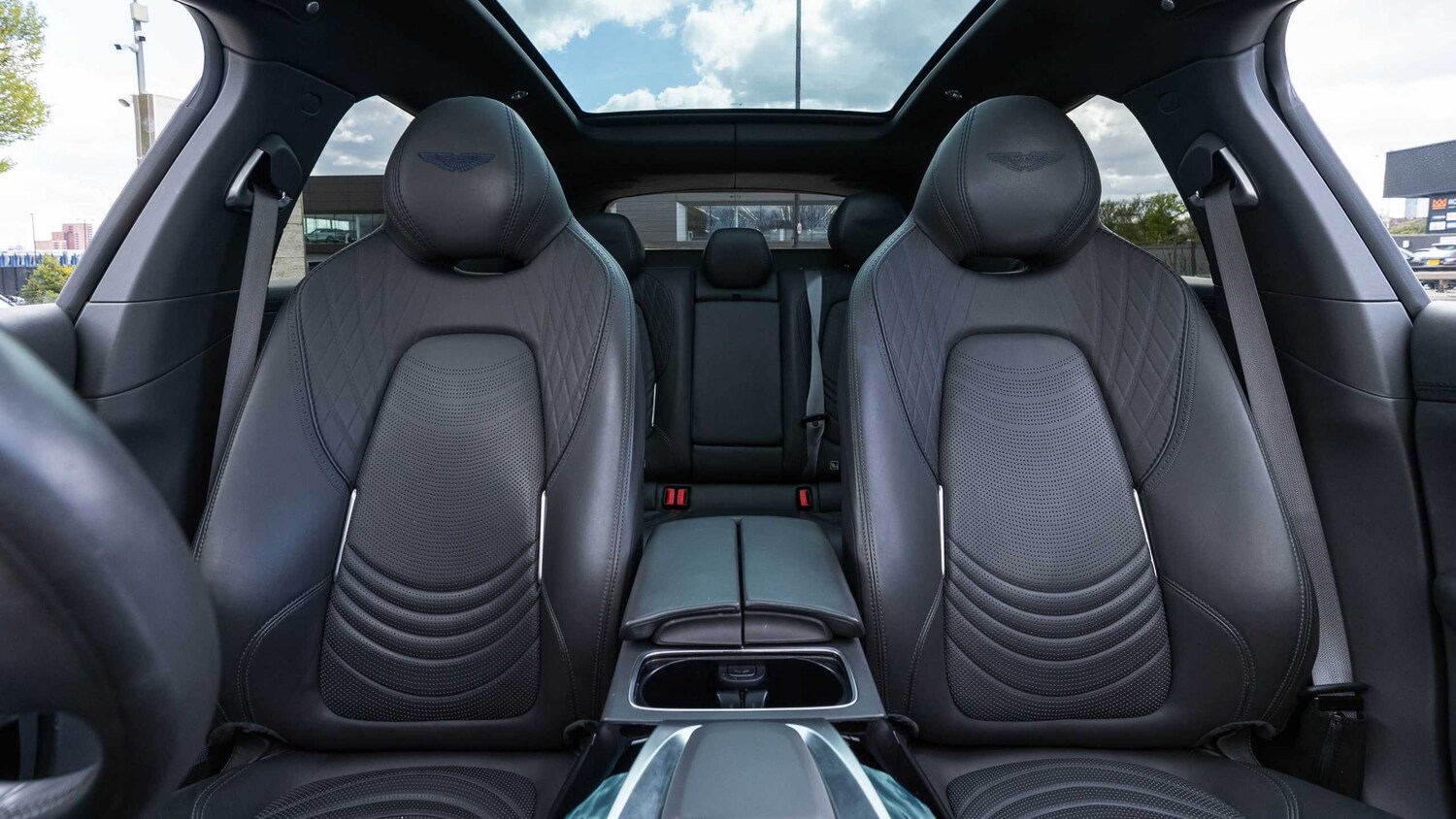 Used Aston Martin DBX for sale - 78089695: Photo 28