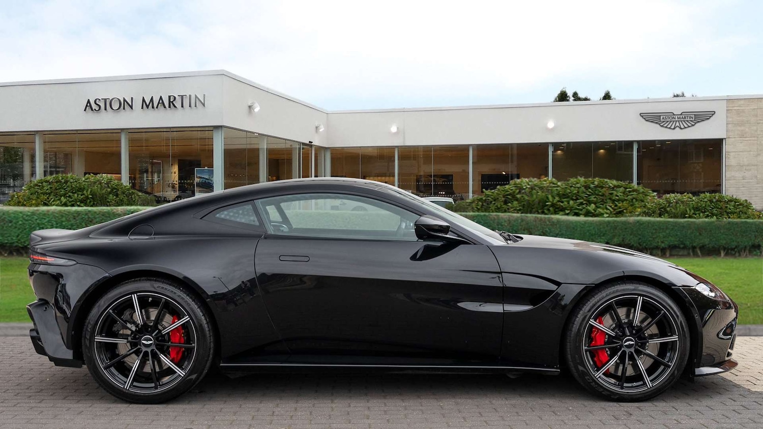 Used Aston Martin Vantage 2020 for sale - 76339550: Photo 13