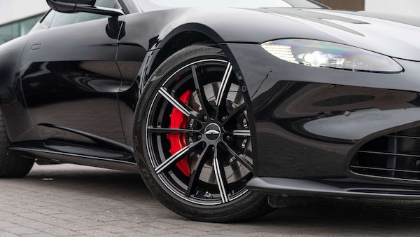 Used Aston Martin Vantage 2020 for sale - 76339550: Photo 4