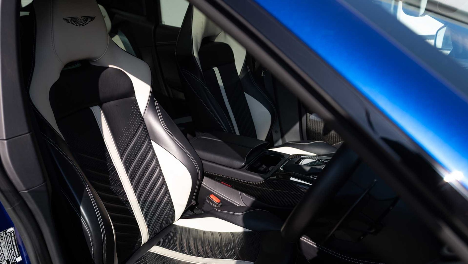 Used Aston Martin DBX 2024 for sale - 76827619: Photo 12