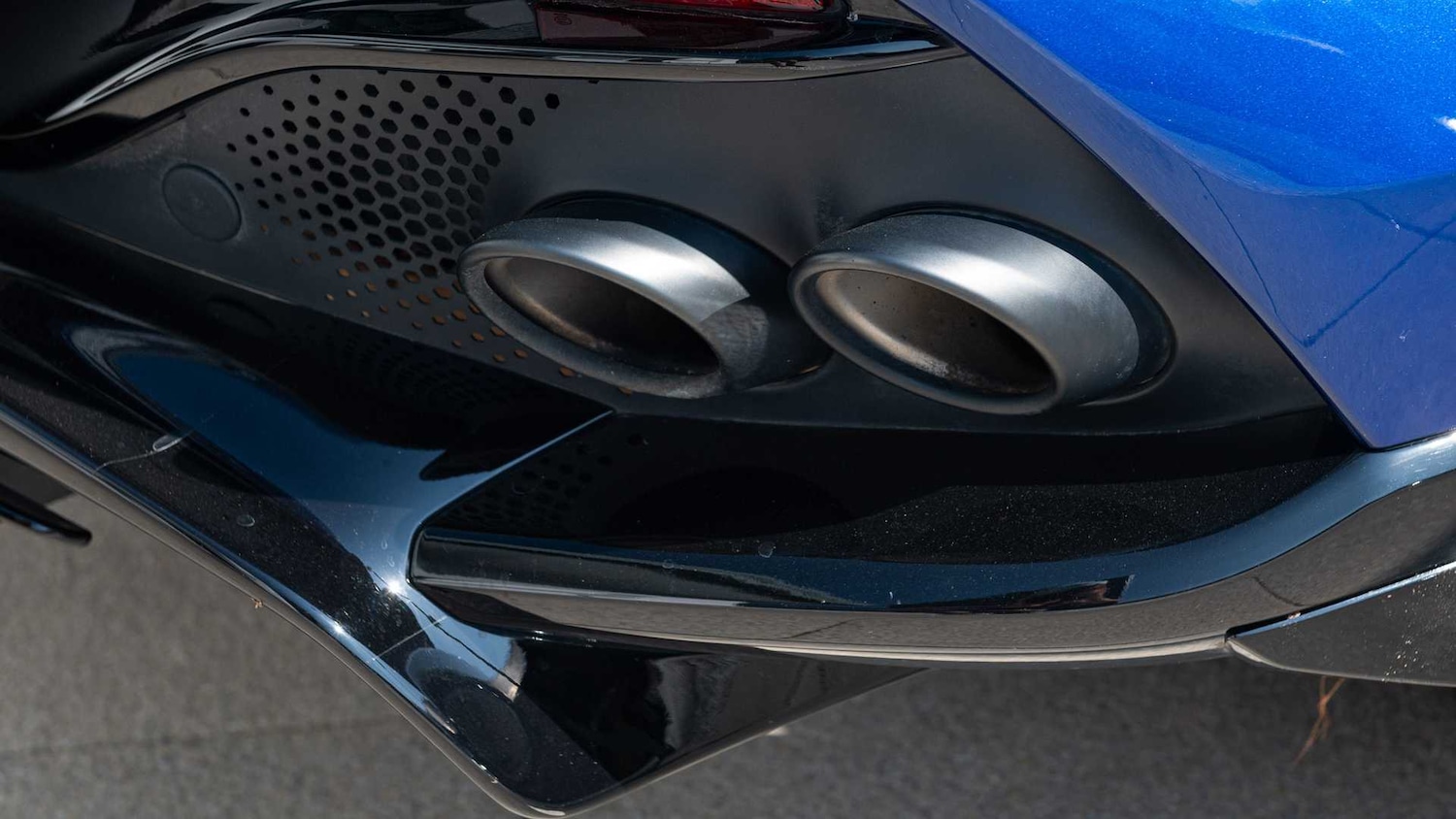 Used Aston Martin DBX 2024 for sale - 76827619: Photo 14