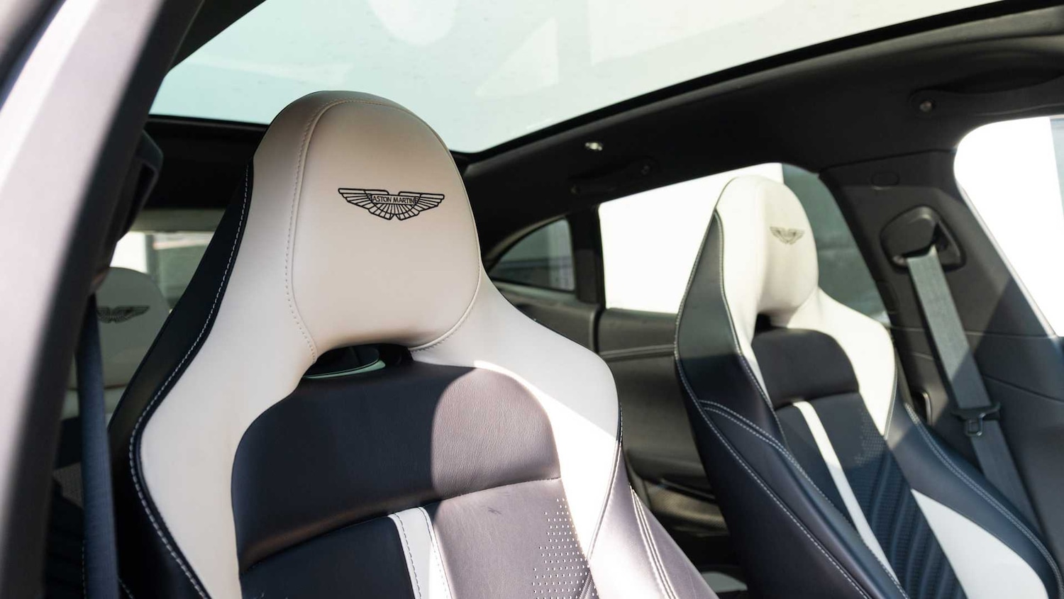 Used Aston Martin DBX 2024 for sale - 76827619: Photo 26