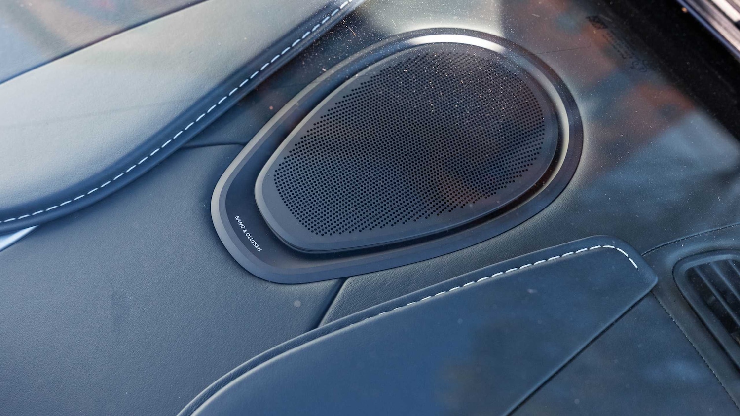 Used Aston Martin DB11 2018 for sale - 78010487: Photo 24