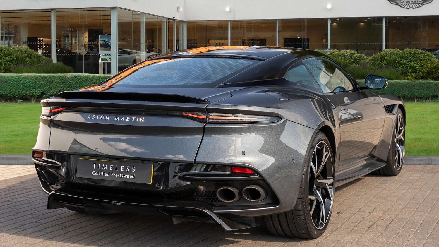 Used Aston Martin DBS 2019 for sale - 76141863: Photo 15