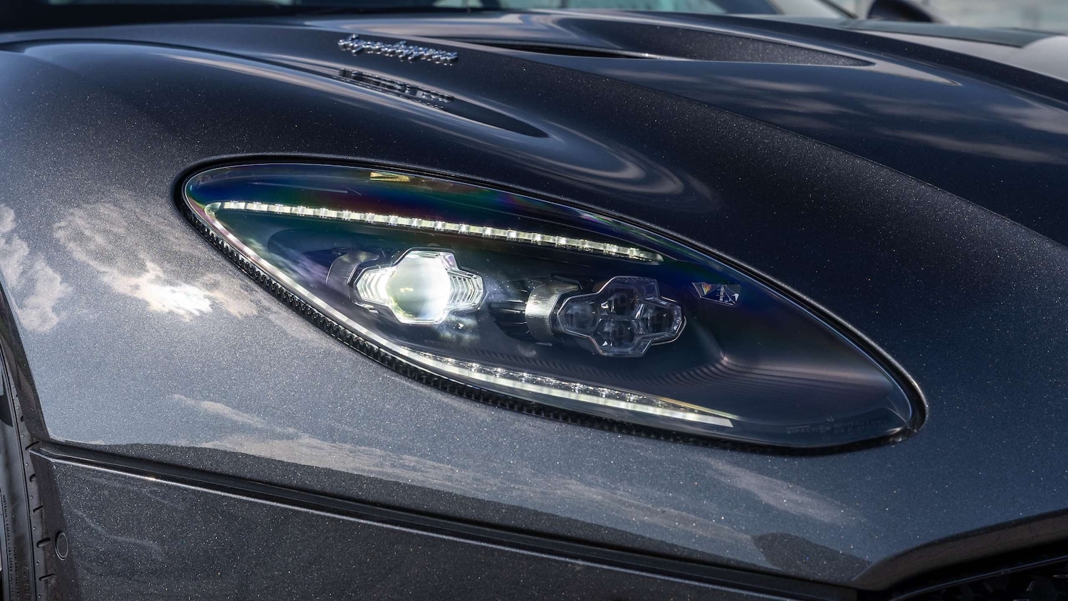Used Aston Martin DBS 2019 for sale - 76141863: Photo 20
