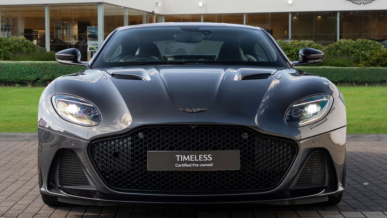 Used Aston Martin DBS 2019 for sale - 76141863: Photo 7