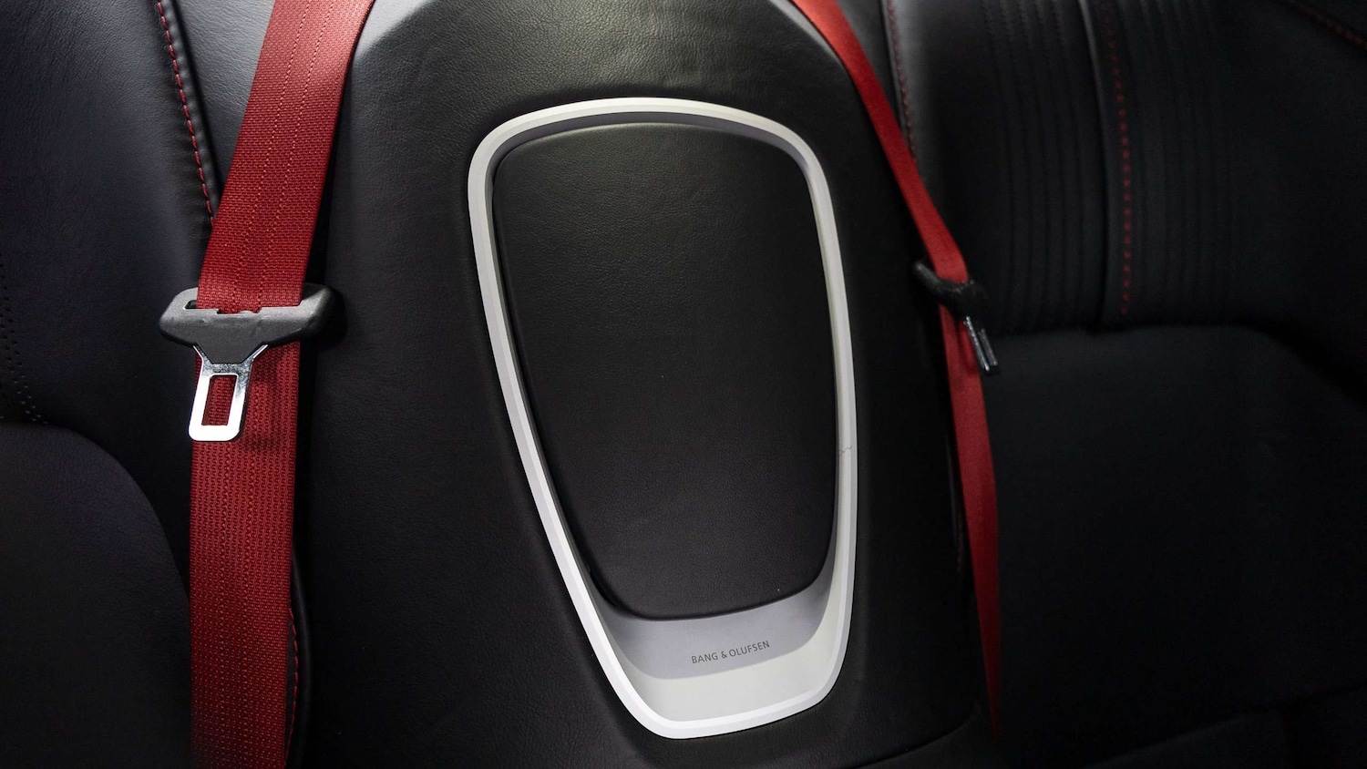 Used Aston Martin DB11 2020 for sale - 76624534: Photo 23