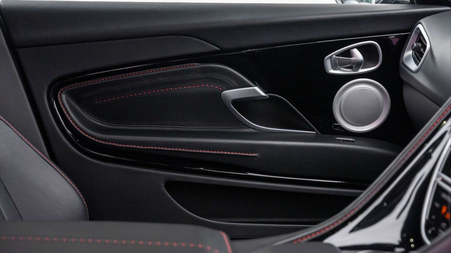 Used Aston Martin DB11 2020 for sale - 76624534: Photo 30