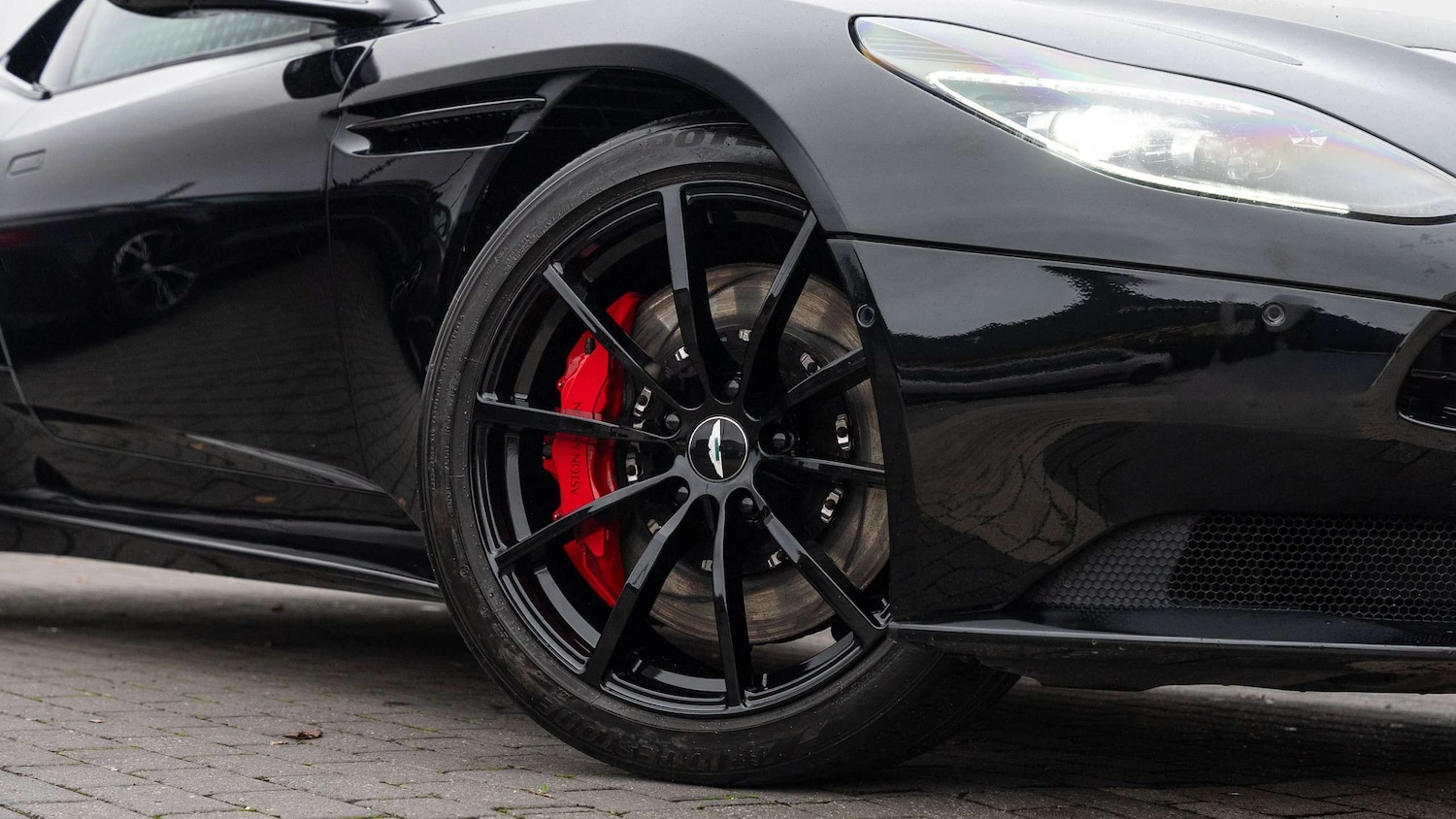 Used Aston Martin DB11 2020 for sale - 76624534: Photo 4