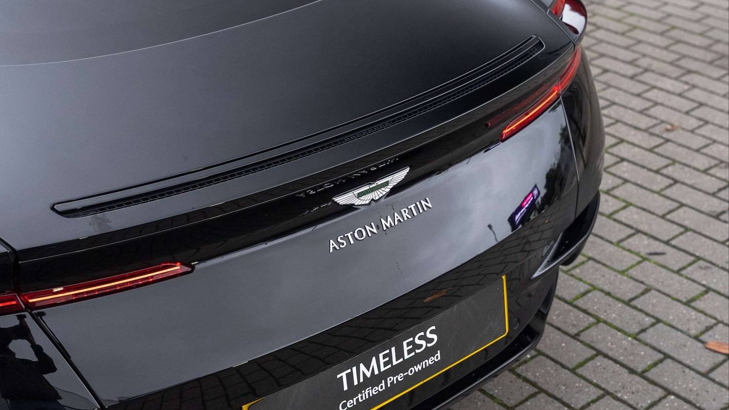 Used Aston Martin DB11 2020 for sale - 76624534: Photo 8