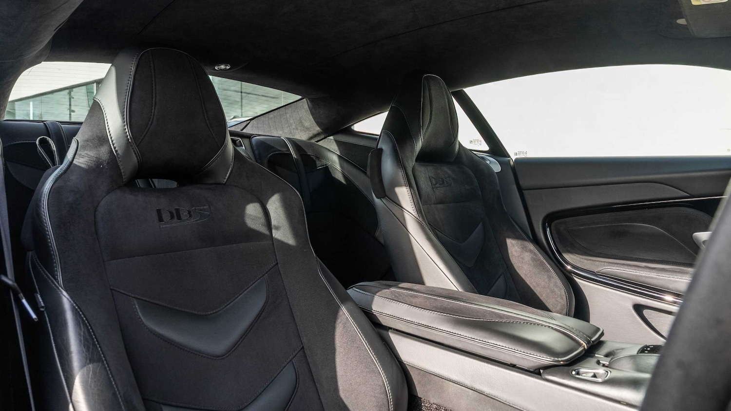 Used Aston Martin DBS for sale - 77414625: Photo 12