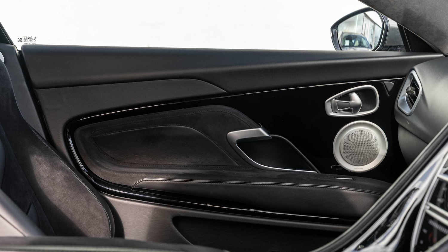 Used Aston Martin DBS for sale - 77414625: Photo 29