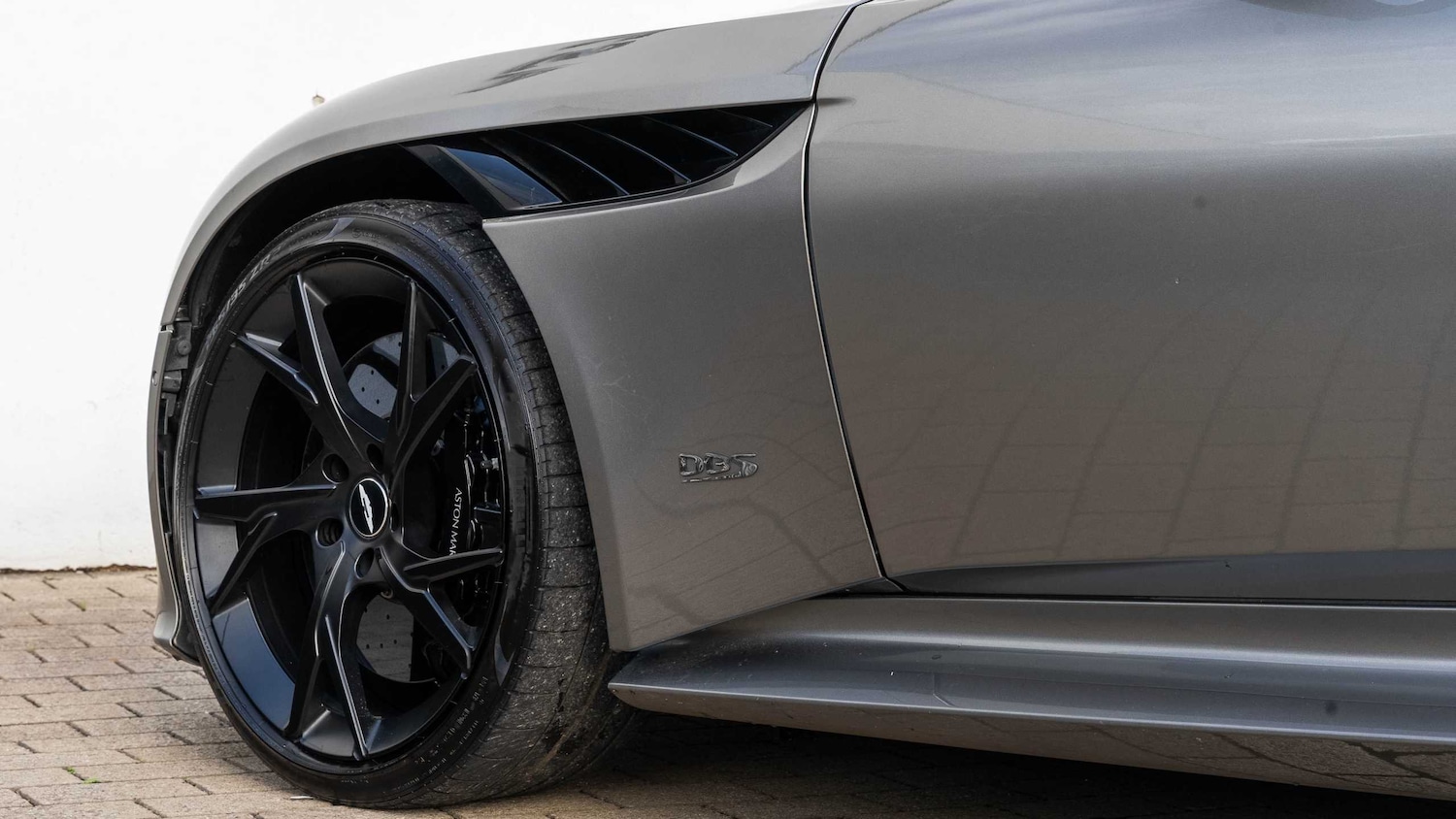 Used Aston Martin DBS for sale - 77414625: Photo 9