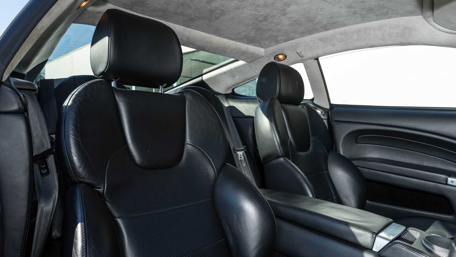 Used Aston Martin Vanquish 2004 for sale - 78024011: Photo 14