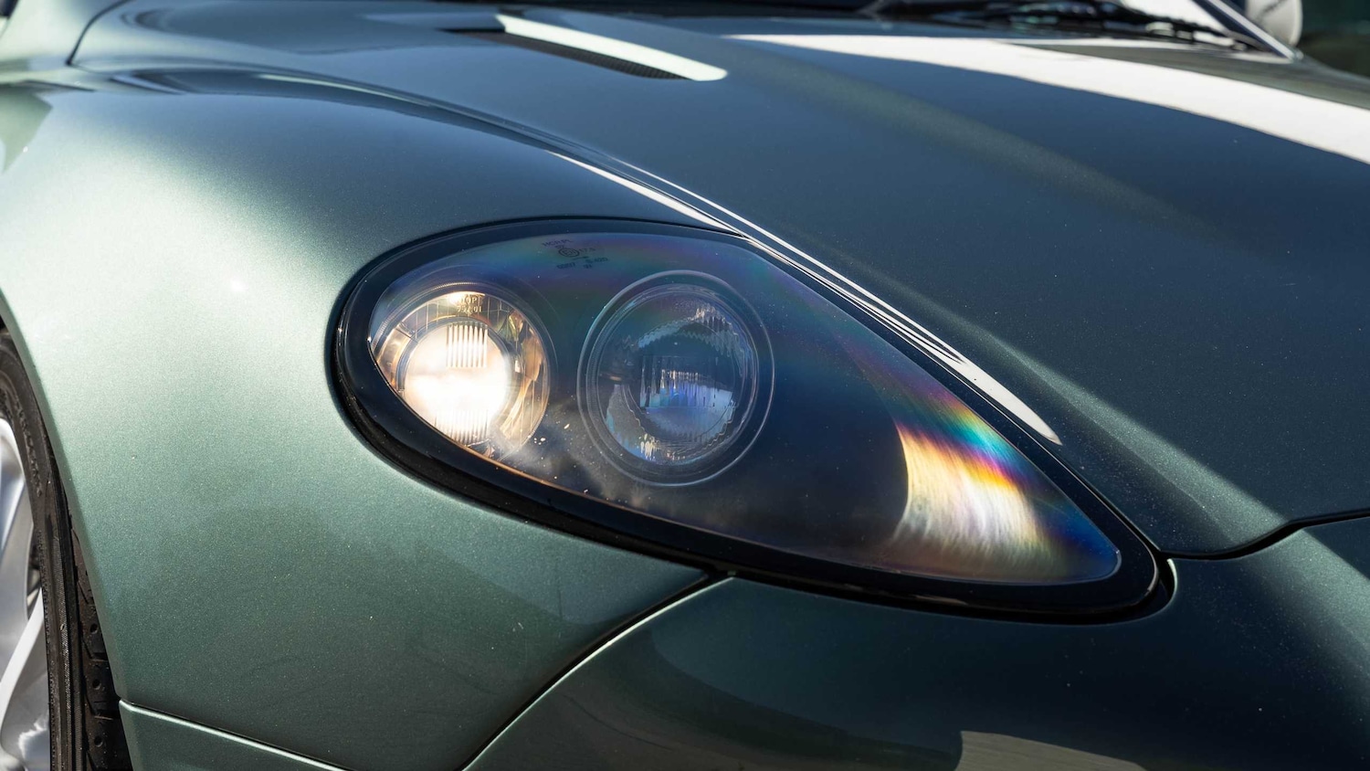 Used Aston Martin Vanquish 2004 for sale - 78024011: Photo 15