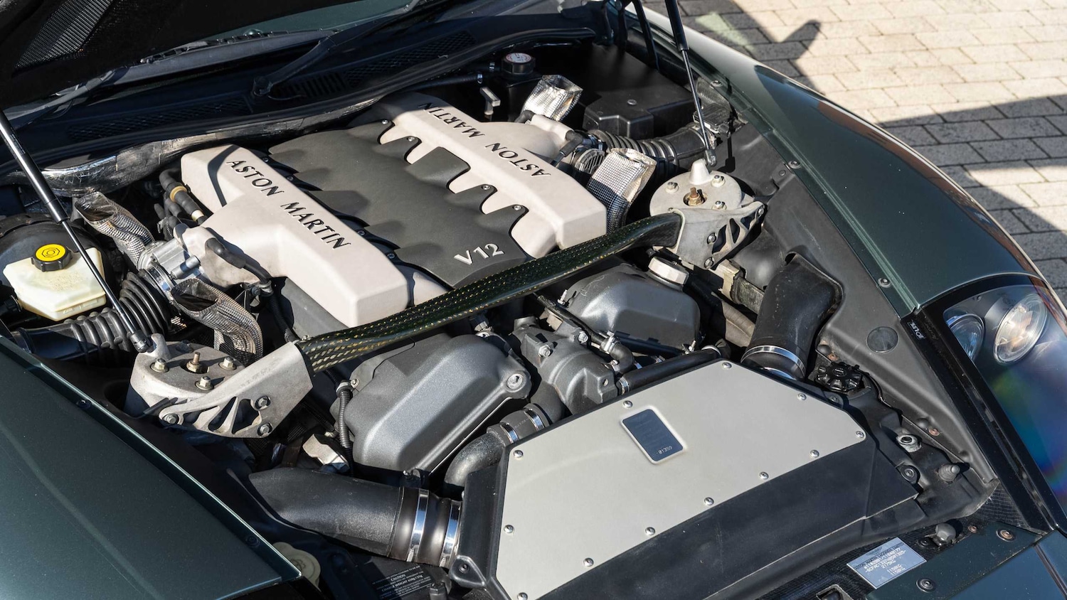 Used Aston Martin Vanquish 2004 for sale - 78024011: Photo 19