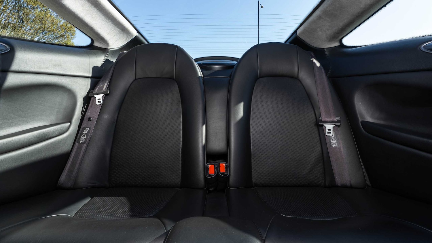 Used Aston Martin Vanquish 2004 for sale - 78024011: Photo 23