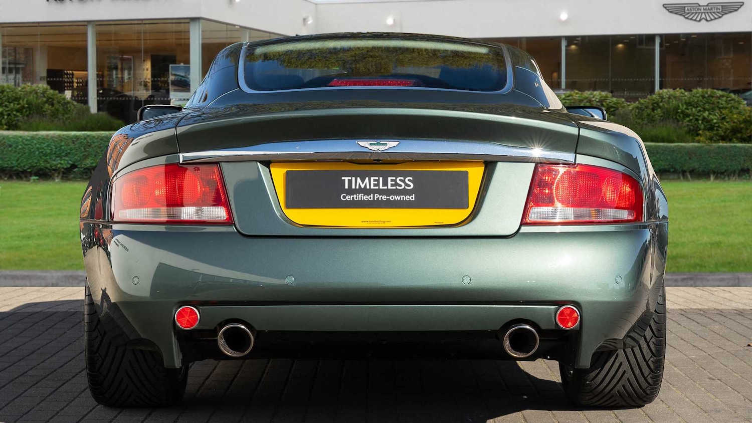Used Aston Martin Vanquish 2004 for sale - 78024011: Photo 5