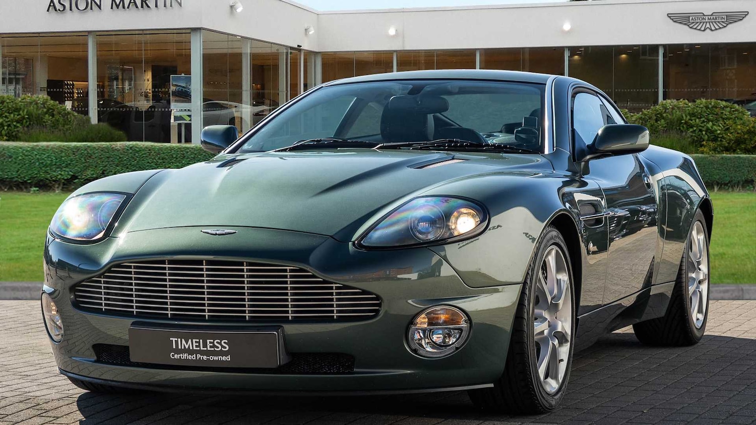 Used Aston Martin Vanquish 2004 for sale - 78024011: Photo 6