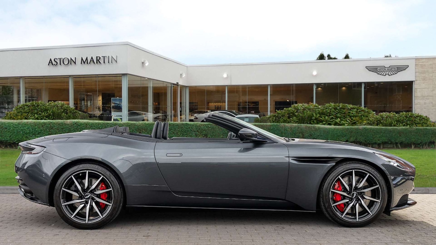 Used Aston Martin DB11 2020 for sale - 76339576: Photo 14