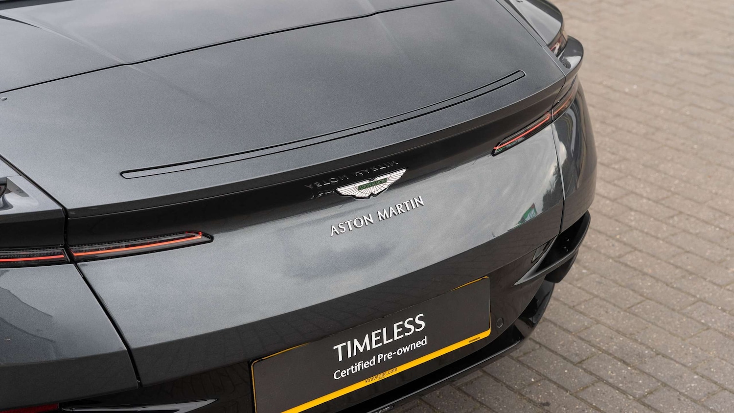 Used Aston Martin DB11 2020 for sale - 76339576: Photo 8