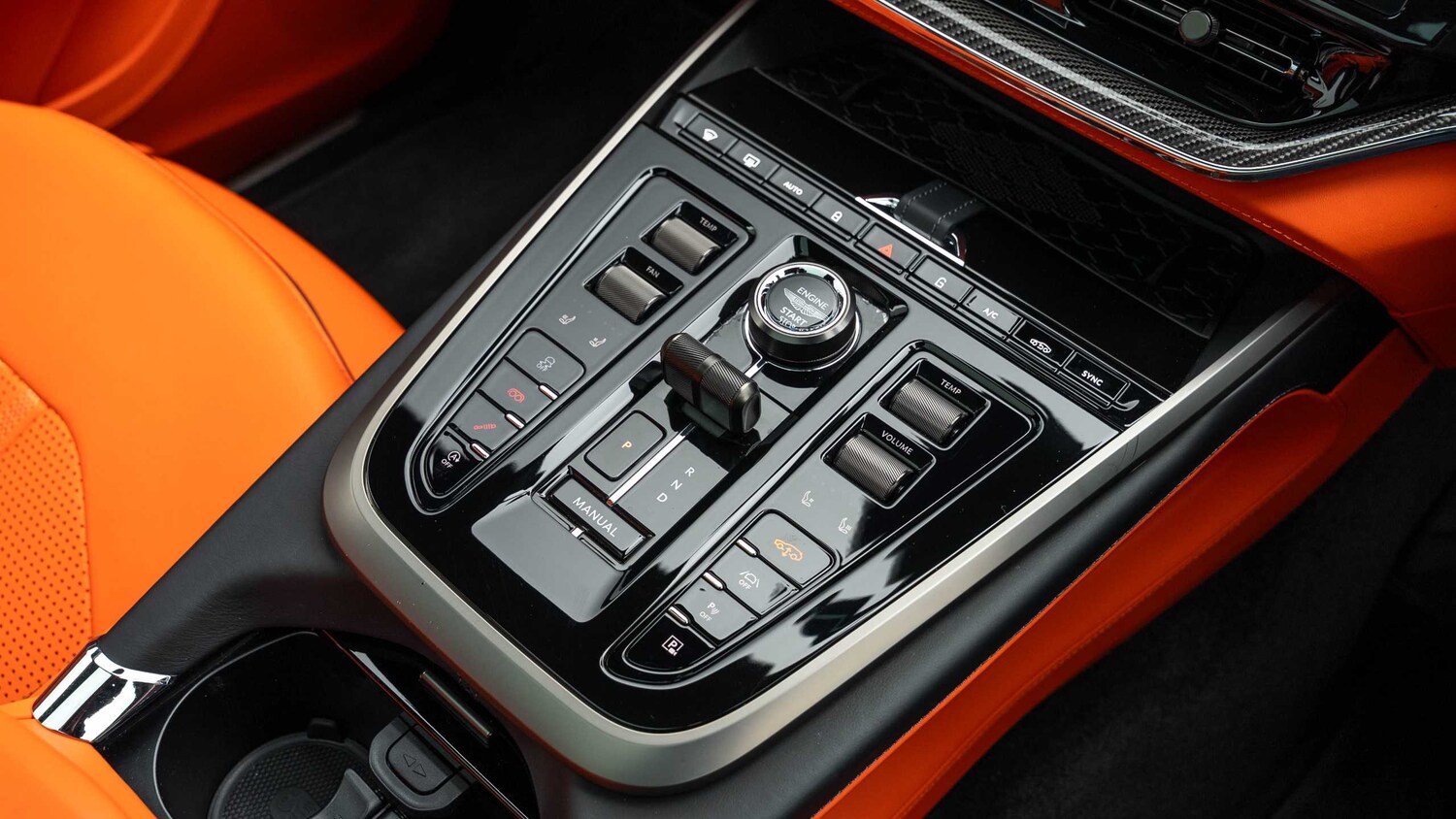 Used Aston Martin DBX 2025 for sale - 77827237: Photo 18