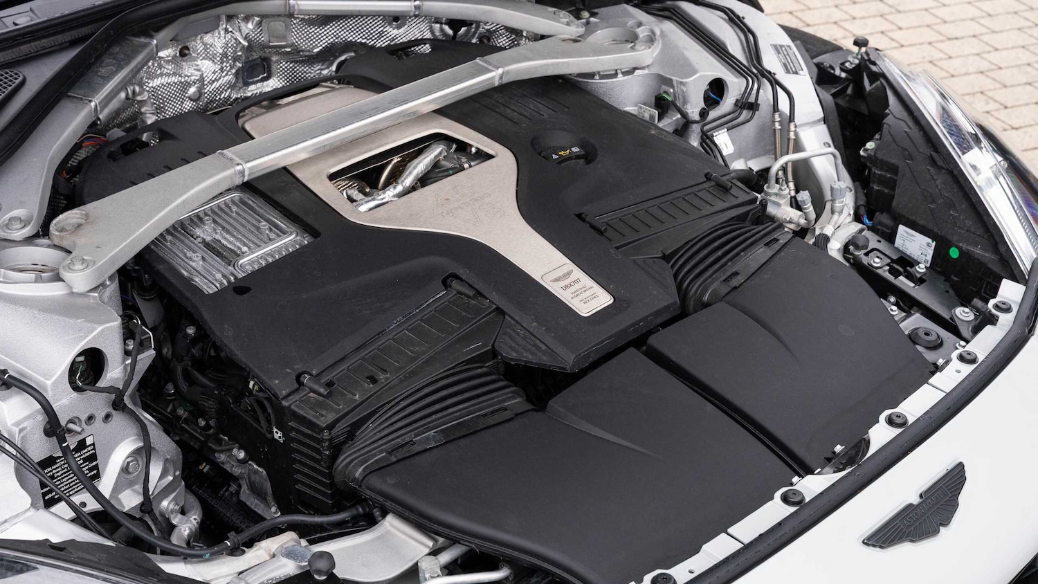 Used Aston Martin DBX 2025 for sale - 77827237: Photo 33