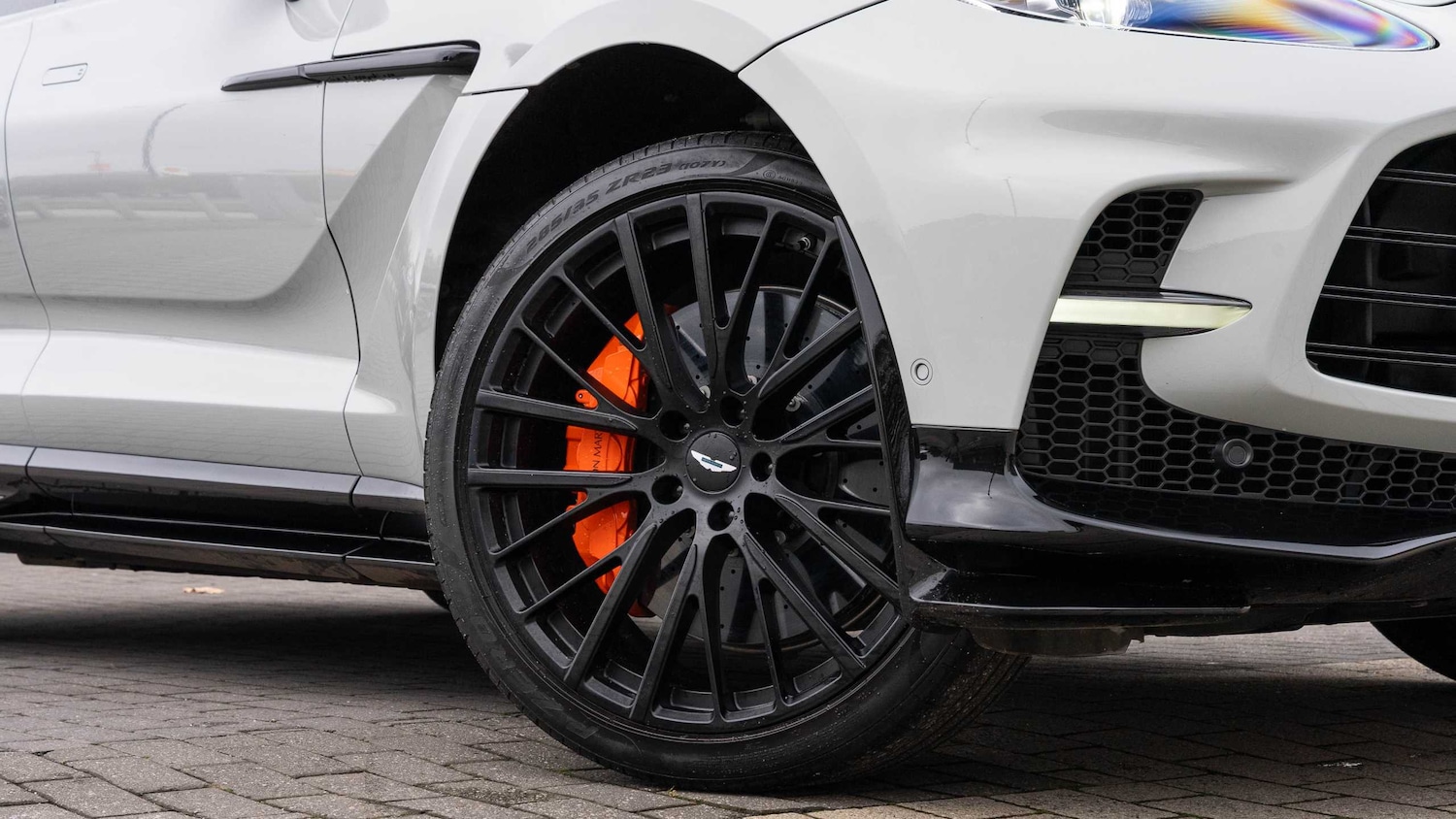 Used Aston Martin DBX 2025 for sale - 77827237: Photo 4