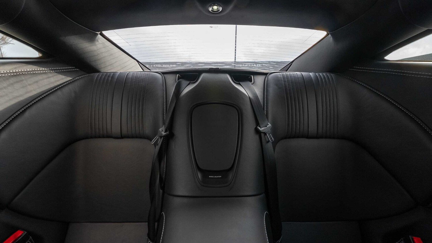 Used Aston Martin DB11 2017 for sale - 77698950: Photo 26