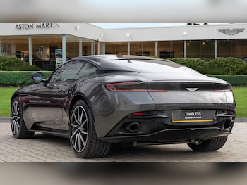 Used Aston Martin DB11 2017 for sale - 77698950: Photo