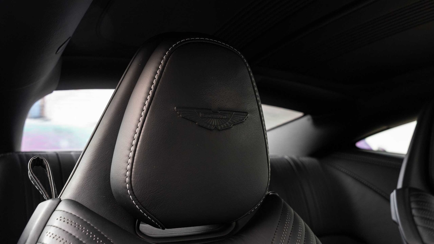 Used Aston Martin DB11 2017 for sale - 77698950: Photo 5