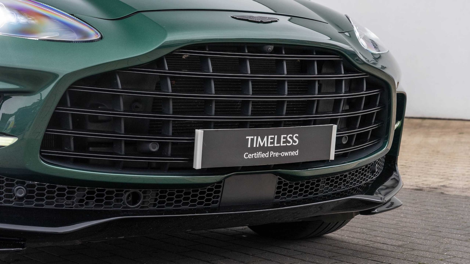 Used Aston Martin DBX 2023 for sale - 77628178: Photo 16