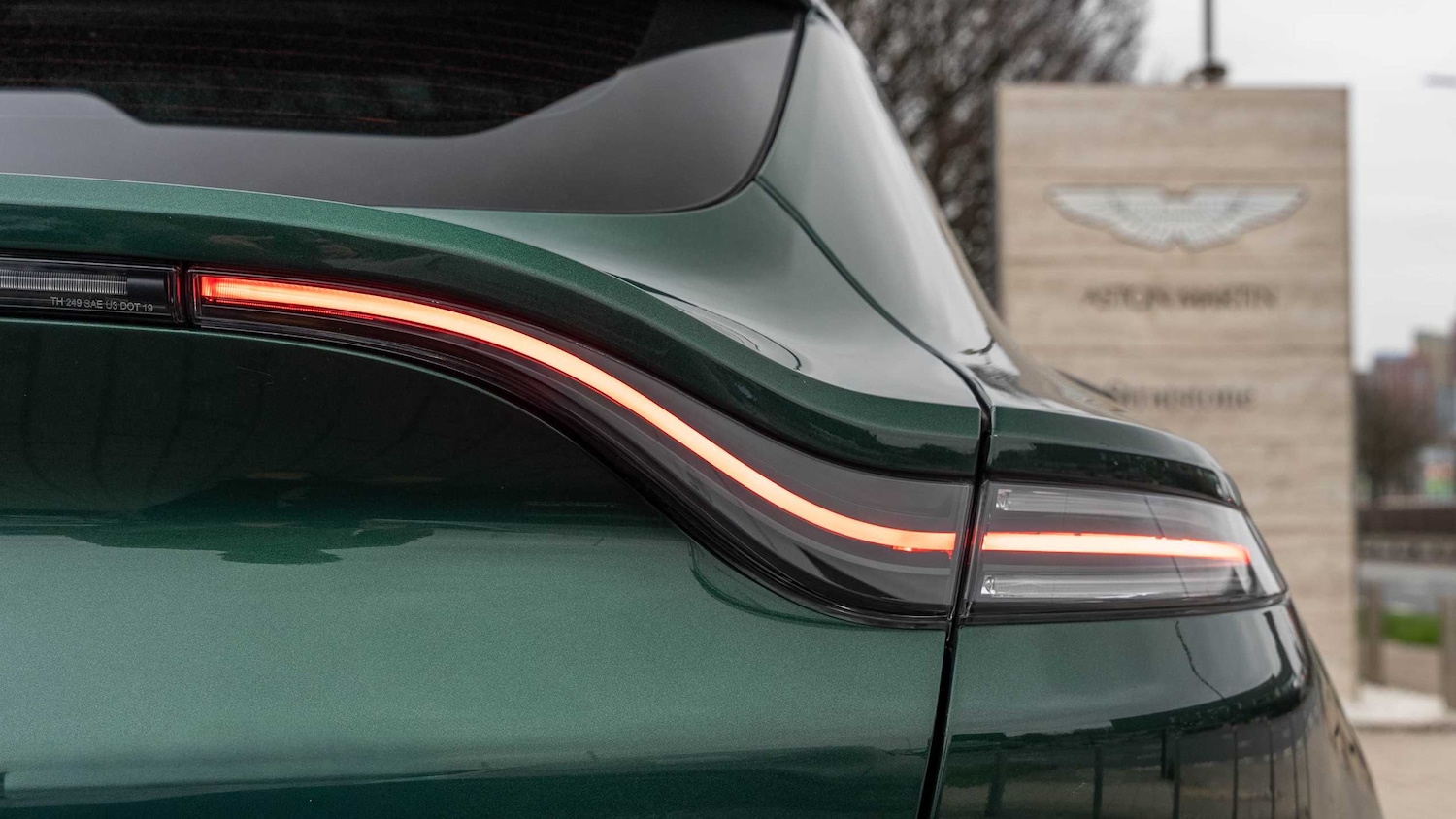 Used Aston Martin DBX 2023 for sale - 77628178: Photo 32