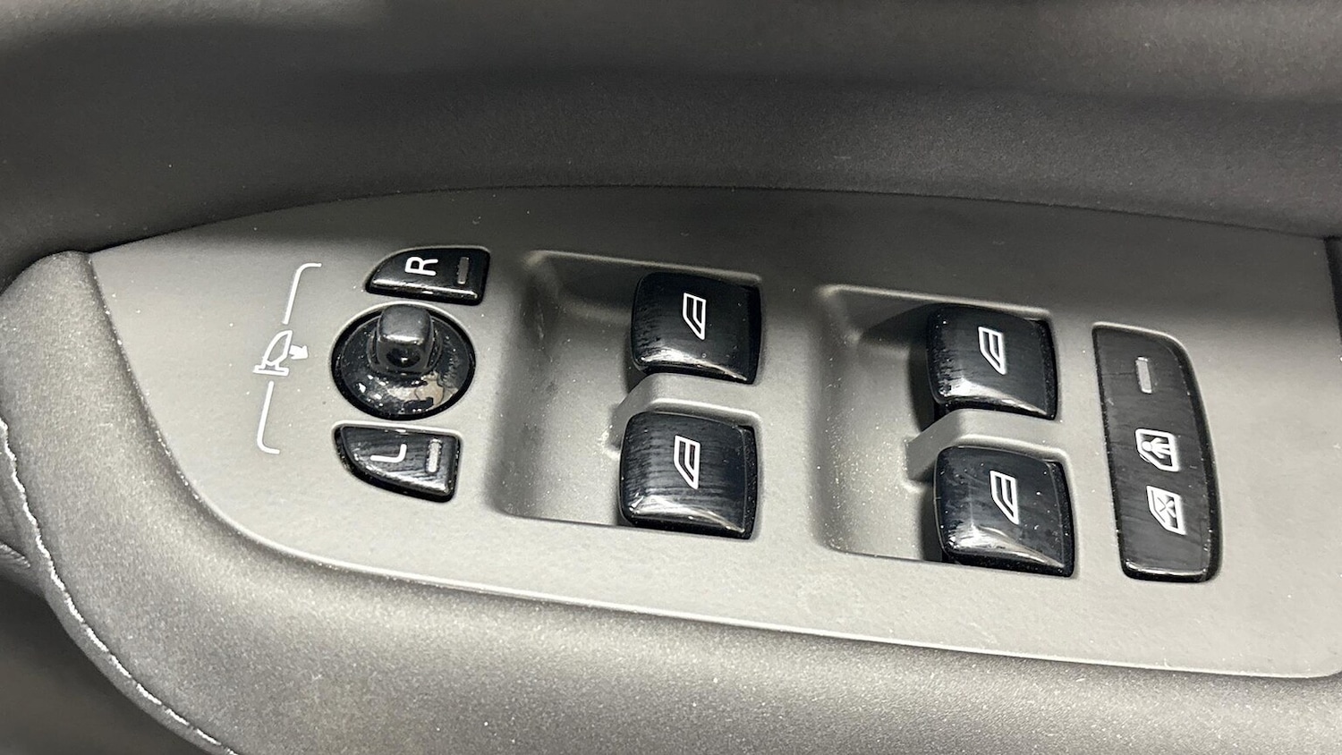 Used Volvo XC90 2025 for sale - 76565447: Photo 25